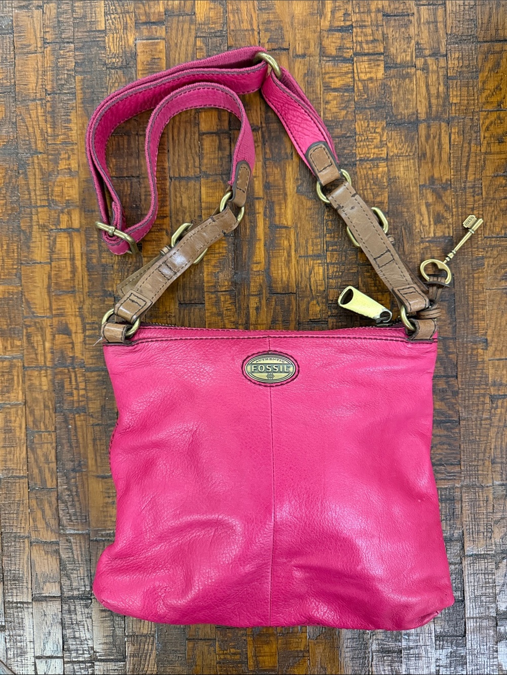 Fossil Magenta Y2K Leather Crossbody with Brass and Brown Strap Accents